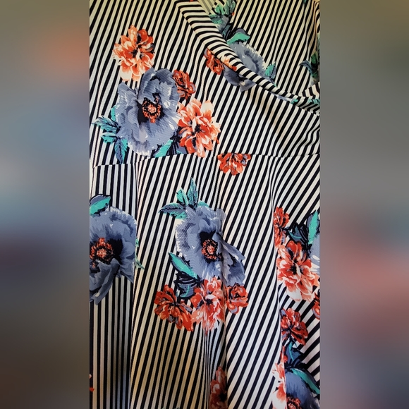 NY&C wrap floral stripes maxi dress - Picture 5 of 5